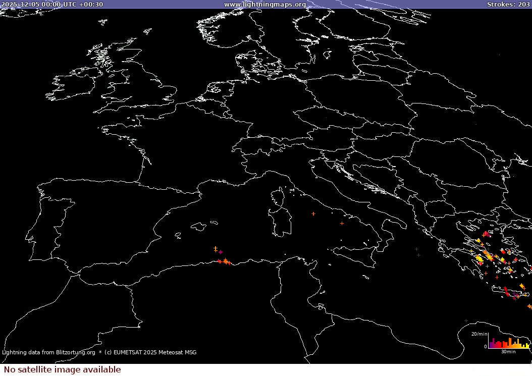 Lightning map Sat: Europe Clouds + Rain 2025-12-05 (Animation)