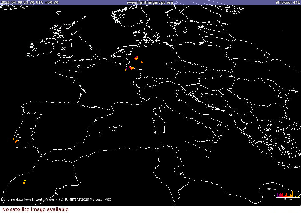 Lightning map Sat: Europe Clouds + Rain 2026-04-10 (Animation)